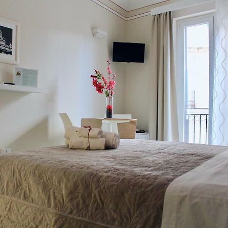 Triscele Glamour Rooms Palermo Eksteriør billede
